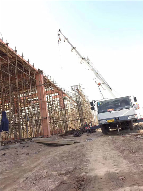 新邱区25 吨、50 吨吊车怎么选？多大重量 / 半径适合对应车型？